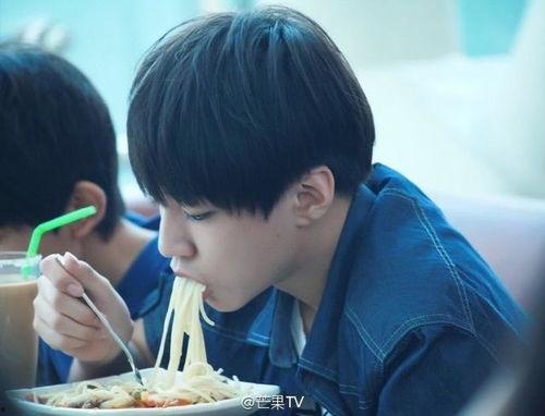 娱乐吃瓜酱王俊凯,娱乐吃瓜界的“酱王”风采